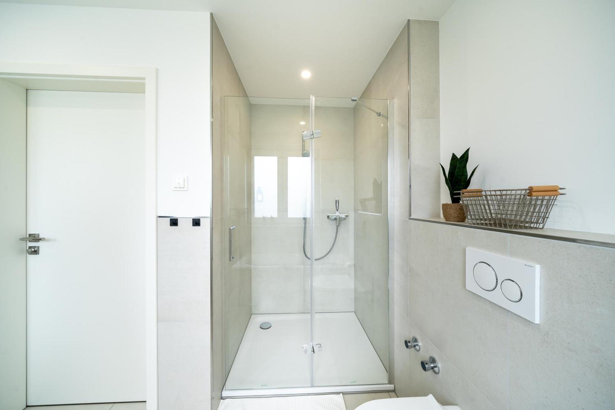 Raw-Flat Meier - Modern - Stylisch - Balkon - Netflix Bielefeld Eksteriør billede